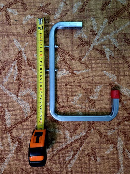 Vand 4 bucati suport perete / tavan pentru bicicleta / scari