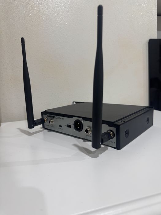 2× microfoane wireless Shure GLXD4+