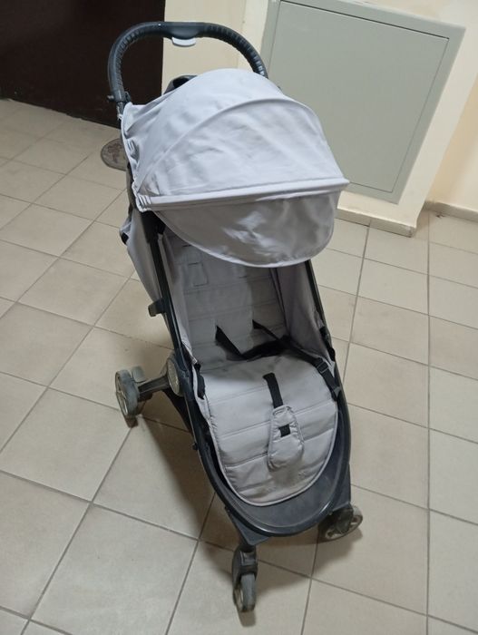 Продам коляску прогулочная