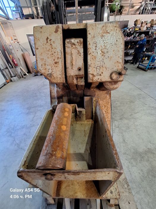 Хидравлична ножица за арматура Weelu 60/25