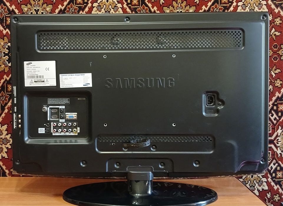 Телевизор Samsung la32c450e1 32 дюйма