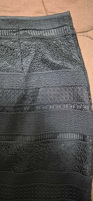 Къса черна пола Mango