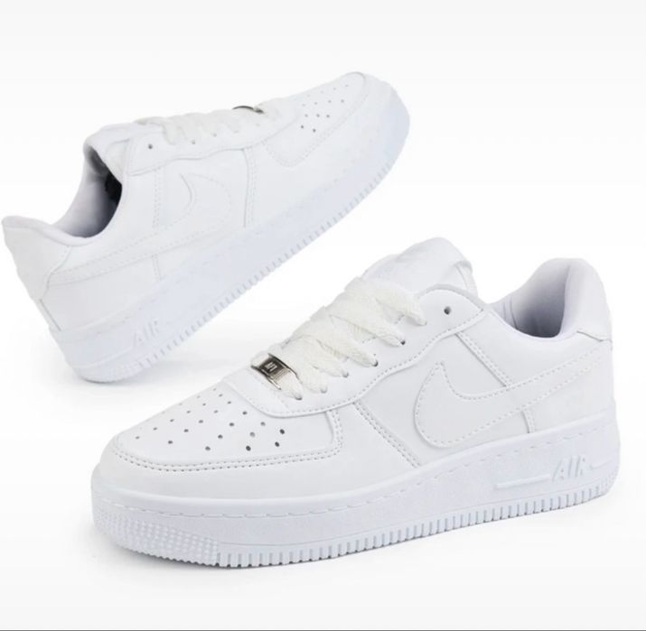 Adidași Air Force 1 Low
