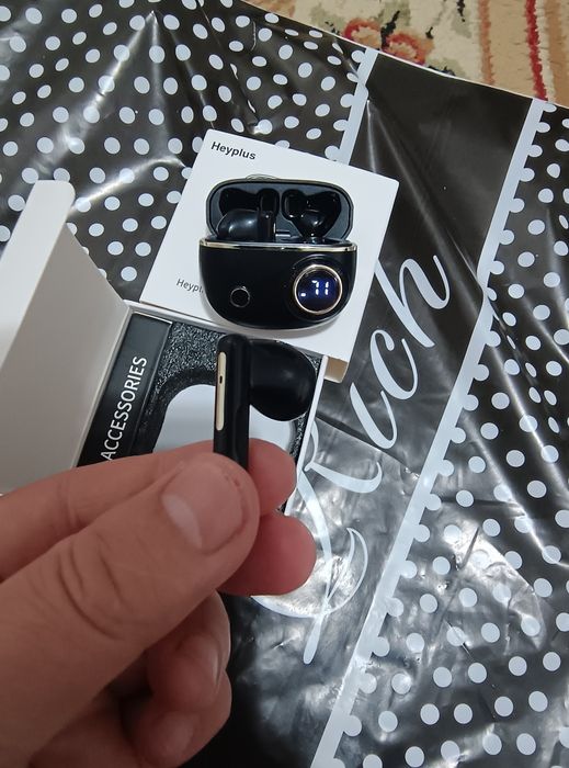 Наушник сатылады