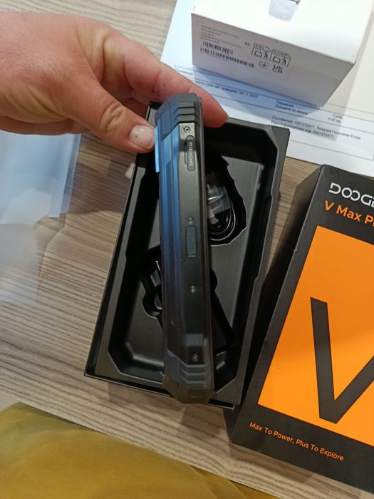 Телефон doogee v max plus