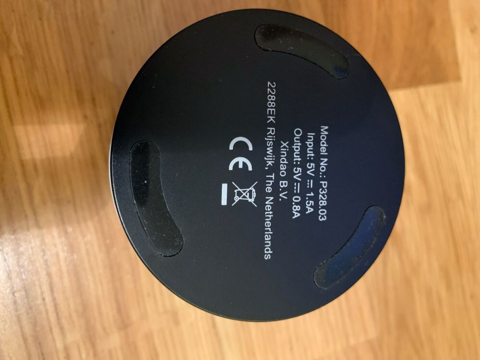 Boxa cu incarcator wireless