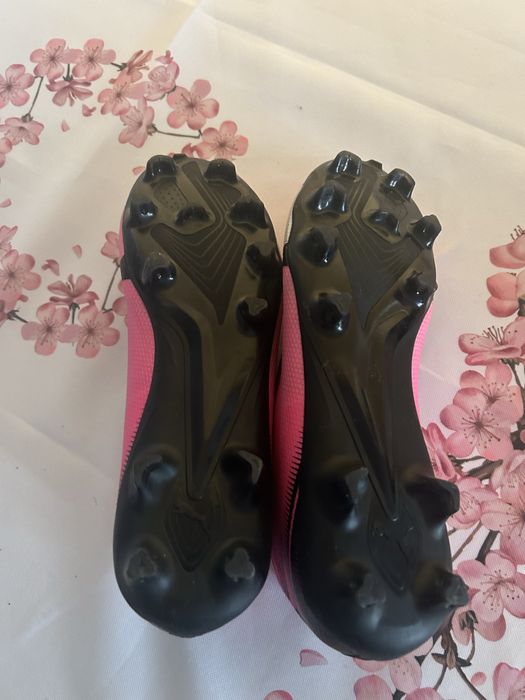 Vand ghete fotbal puma ultra
