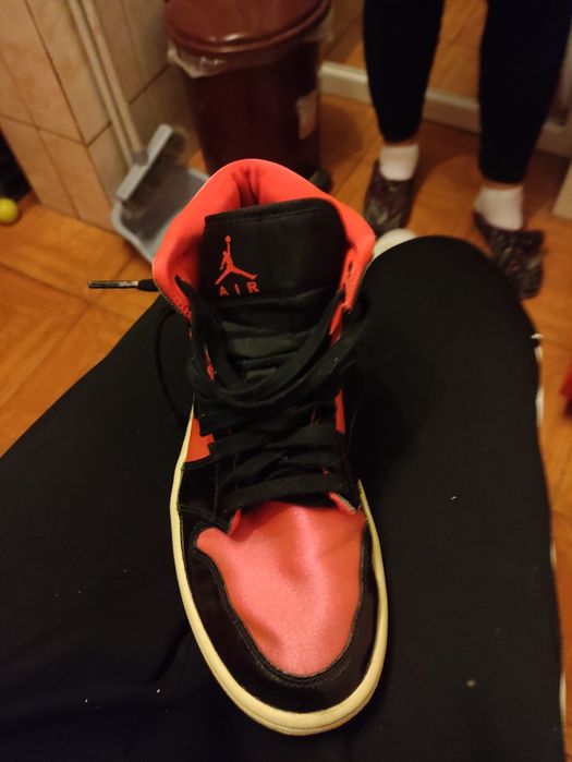 Vând adidași dama Nike Jordan,Nr 38,5,impecabili