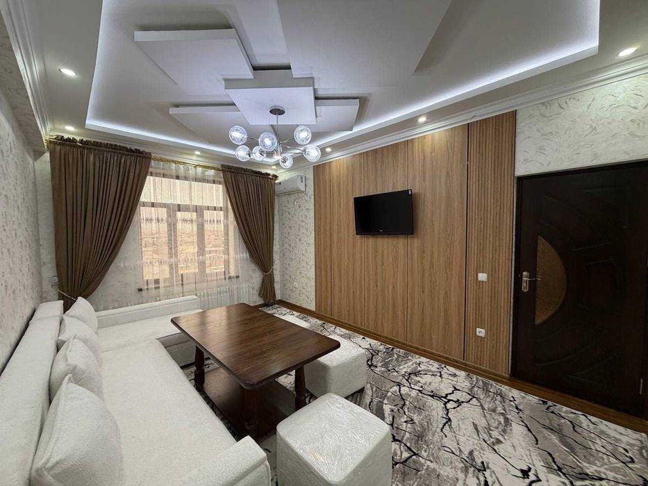 3х комнатная квартира на 7 этаже 84кв/м, в Самарканде