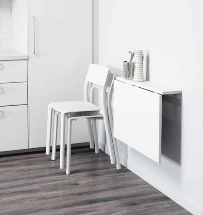 Продаем стол IKEA ,настенный