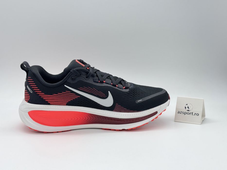 Nike Vomero 18 Noi Originali (40,5)