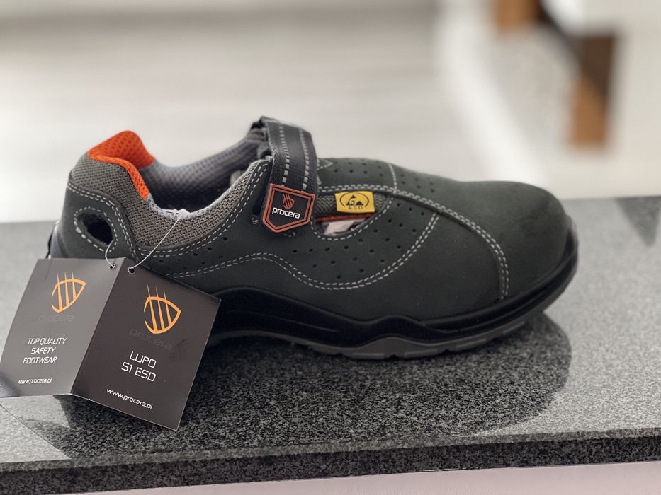 Bocanci de lucru cu bombeu metalic