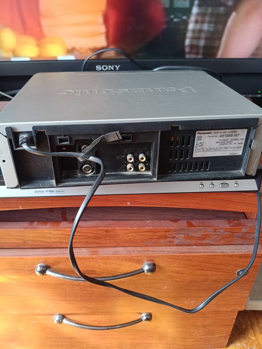 Видеомагнитофон Panasonic NV- SJ3 б/у