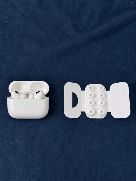 Casti Apple Airpods Pro 2 (2022)
