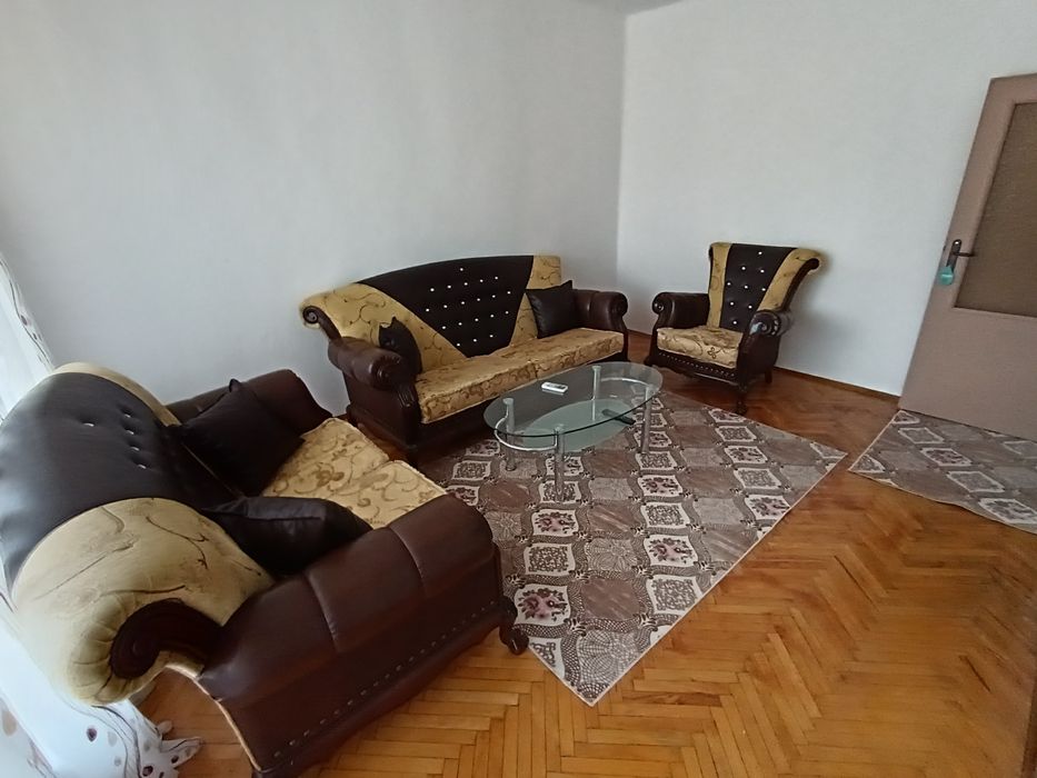 Дава се под наем Двустаен апартамент в с. Разград, Област Монтана - 72 кв.м за 408 € - Снимка #1