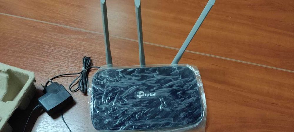 Wi-Fi роутер TP-Link AC750 НОВЫЙ