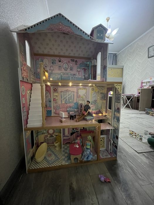 Кукольный домик барби