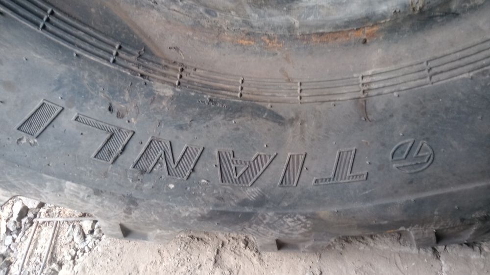 Продам колесо на камаз