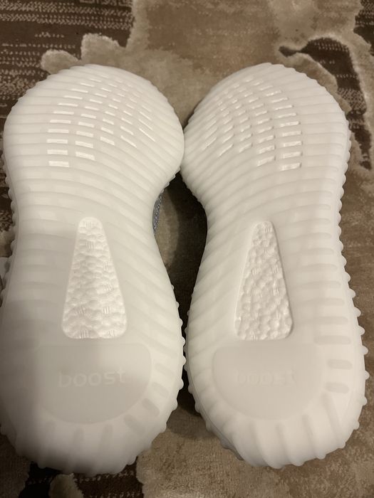 Yeezy 350 V2 Boost, 42, noi cu eticheta