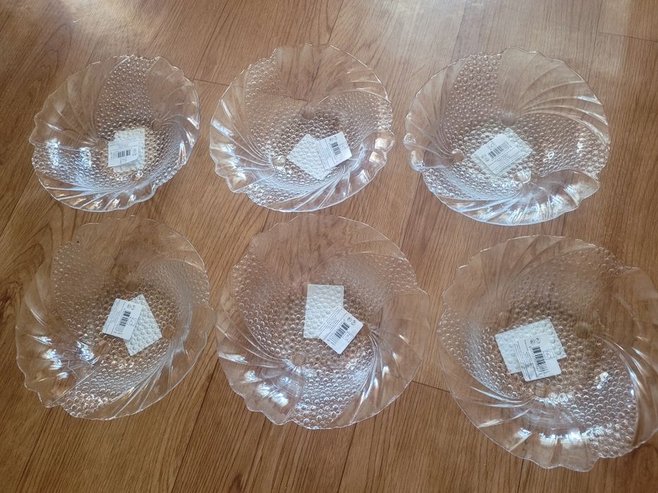 Тарелки (6 штук)