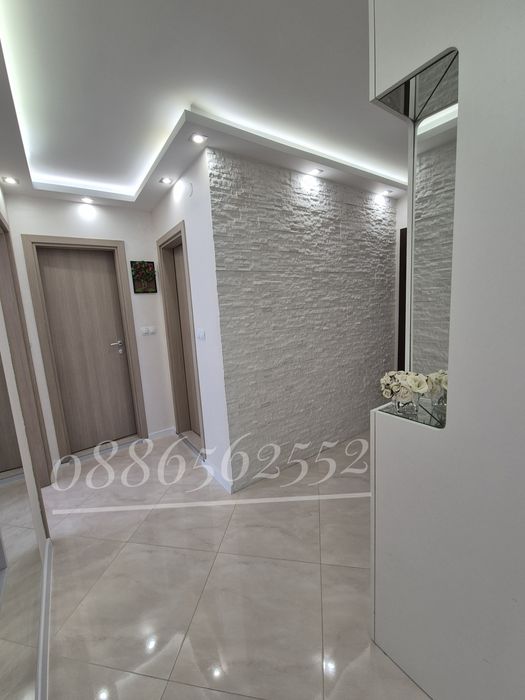 Продава се Тристаен апартамент в Пловдив, Коматевски възел - 106 кв.м за 1840 €/кв.м - Снимка #4