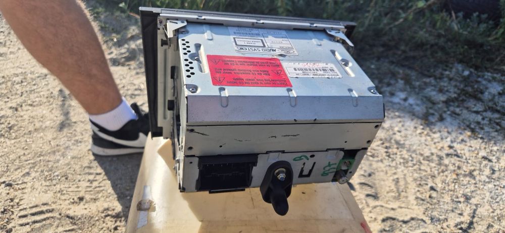 Vând navigație ford mondeo mk3