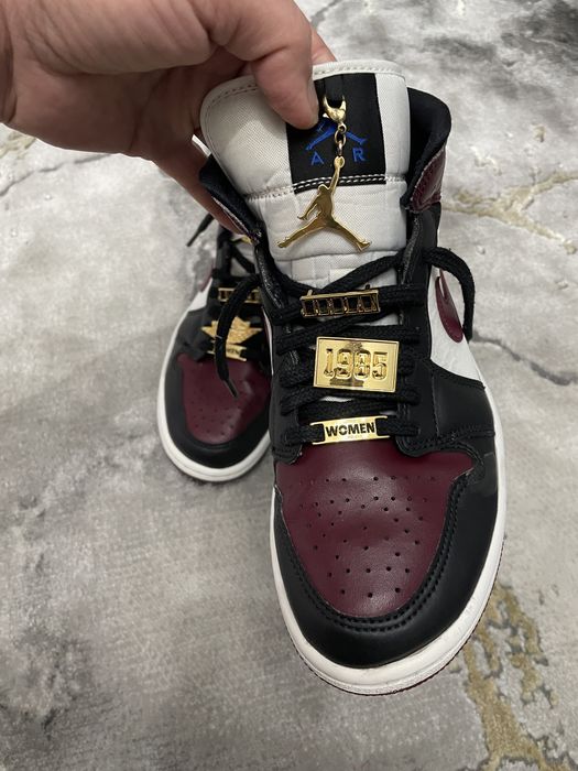 Air jordan 1mid editie lumitata