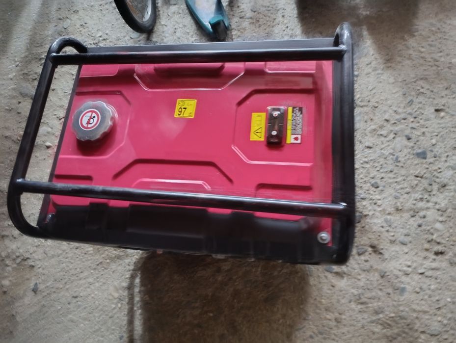 Generator nou luat de 1 luna