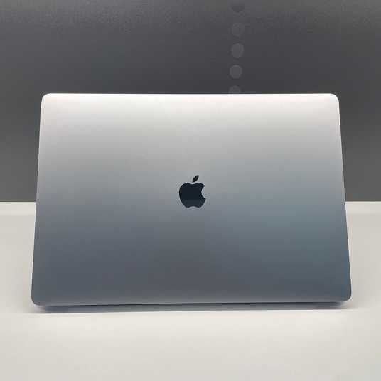 MacBook Pro i7 2019
