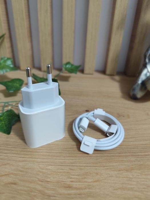NOU Cablu 1m lightning + adaptor 20W priza iPhone