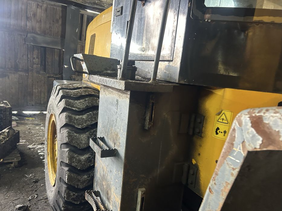 Погрузчик двух кубовый китай 2014