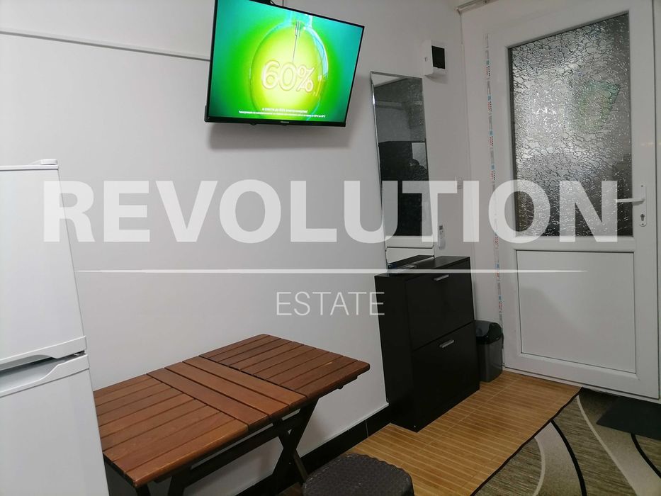 Дава се под наем Едностаен апартамент в Варна, Виница - 28 кв.м за 175 € - Снимка #1