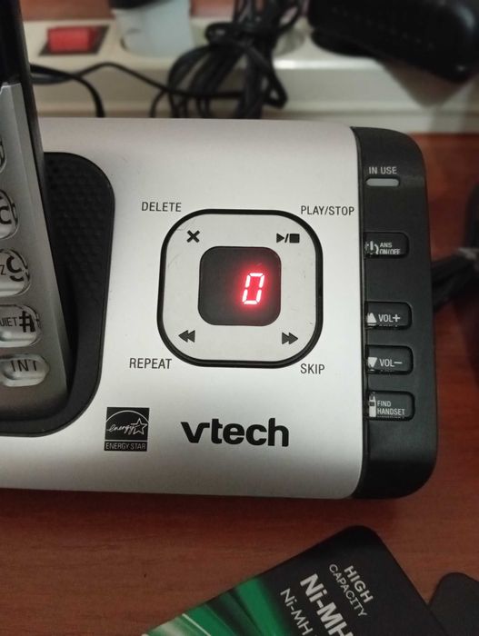 Продам радиотелефон VTECH три трубки на один телефонный номер.