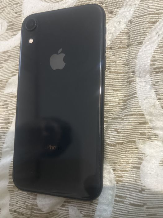 Продам айфон ХR