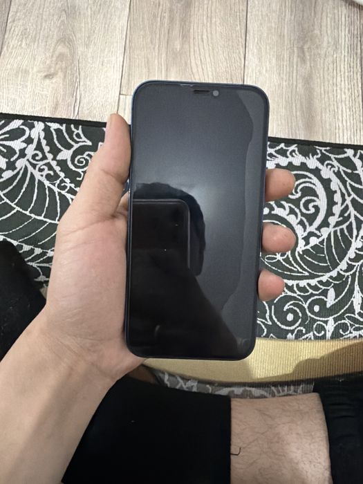 Айфон 12 64гб срошна