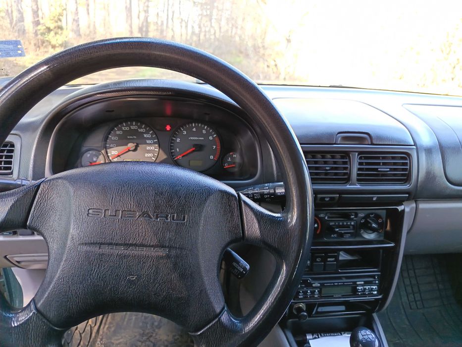 Продавам Subaru Forester