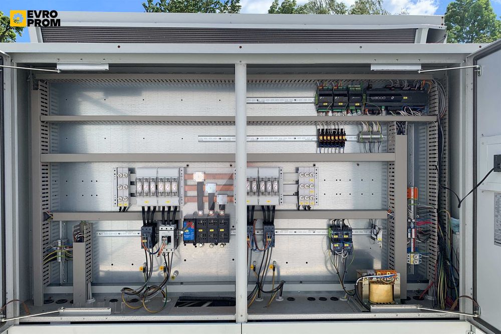 Chiller răcit cu aer CLIMAVENETA – 334 kW | chiller 300 kw pret | Low Noise | Modul hidraulic