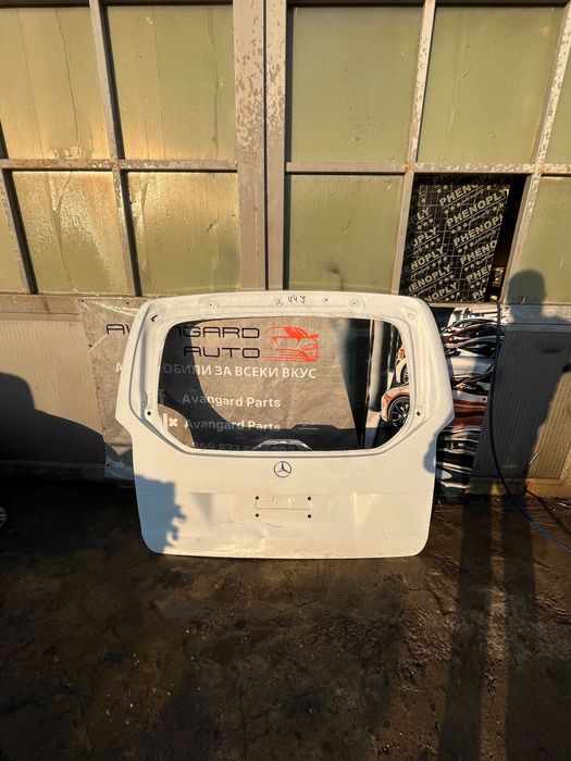Багажна врата Mercedes V W447 2бр.