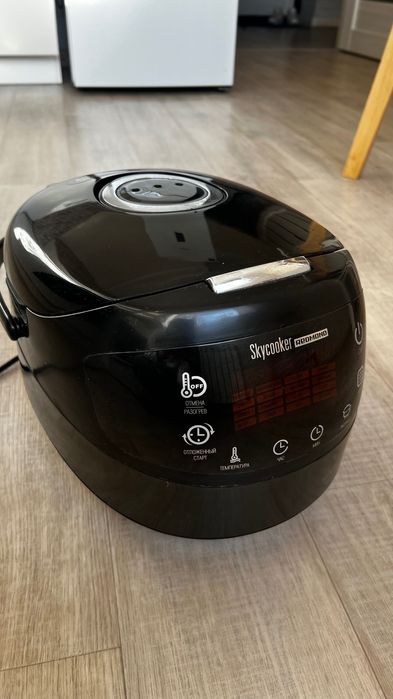 Мультиварка Redmond RMC-M903S