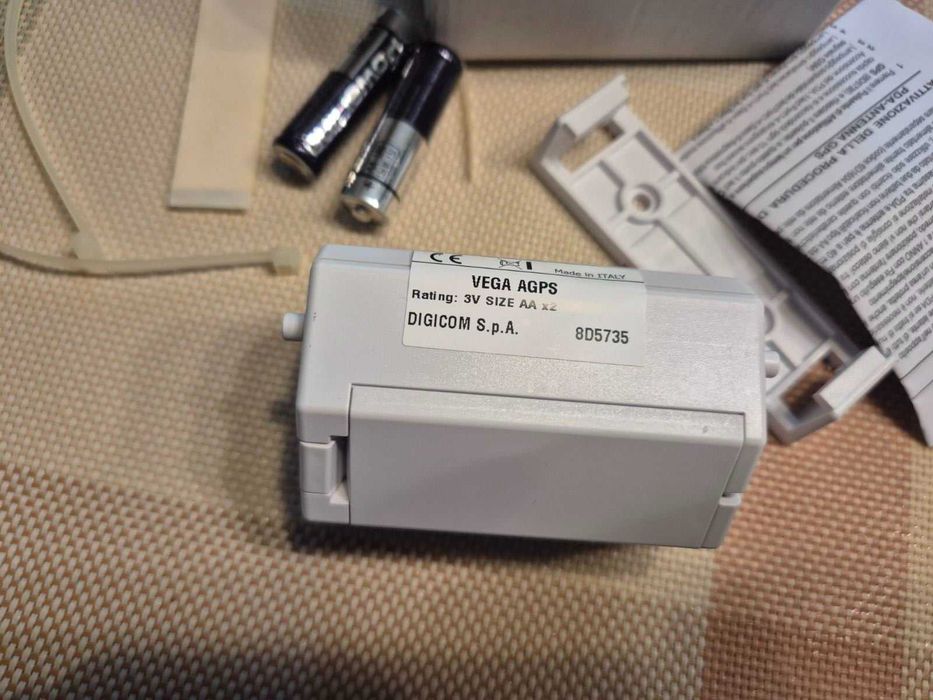 Професионален GPS предавател/антена VEGA AGPS-  камиони, лодки, коли