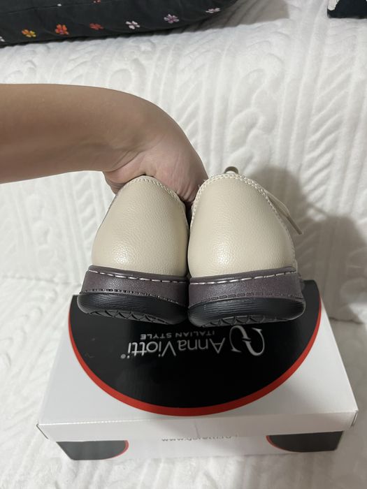 Pantofi din piele nou-nouti marimea 40