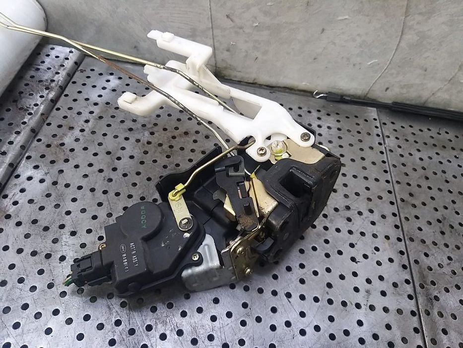 Broasca usa dreapta spate hyundai santa fe 1 sm