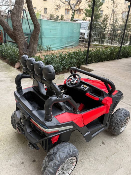 Монстор трак машина