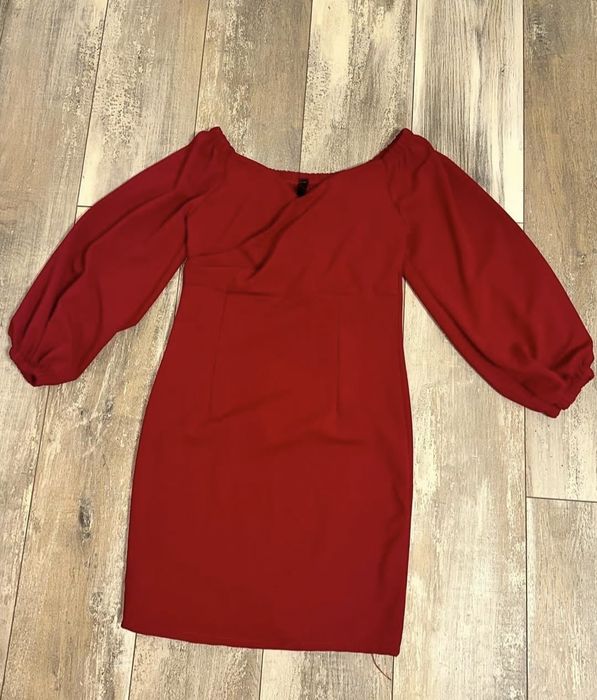 Червена рокля от EDREHI