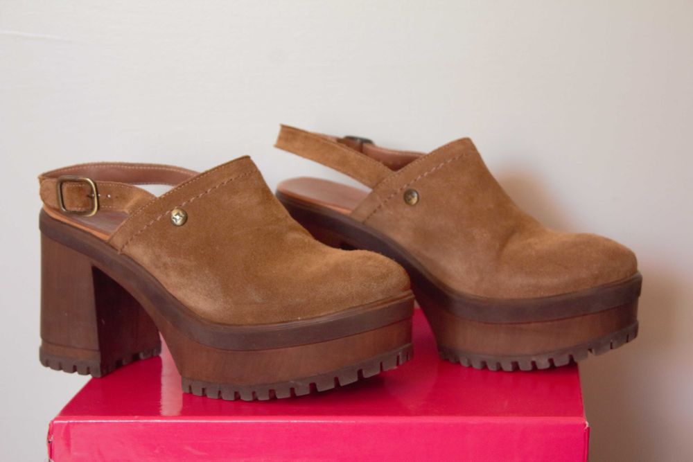 Sandale cu platforma