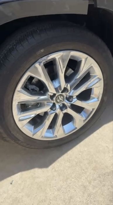 Toyota highlander limited diska sotiladi original