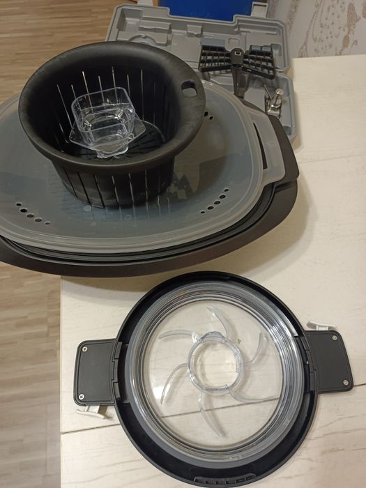 Продам Термокукер новый