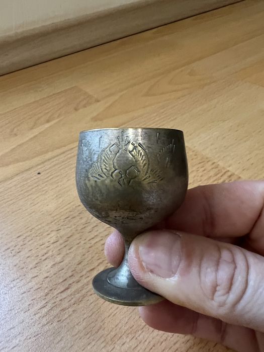 Метални чаши с поднос