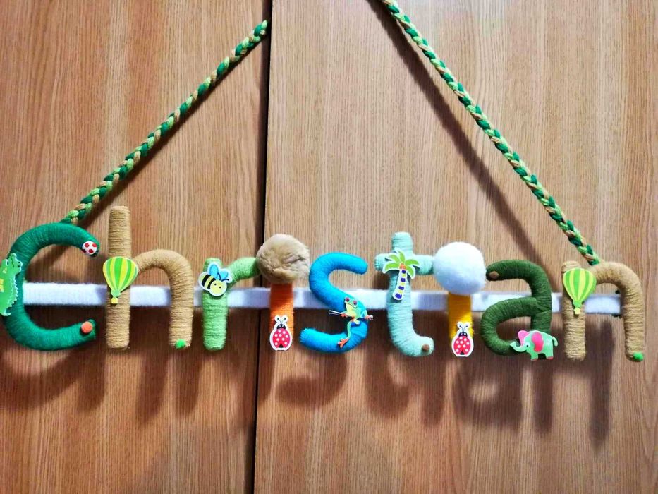 Nume personalizate din ata colorata
