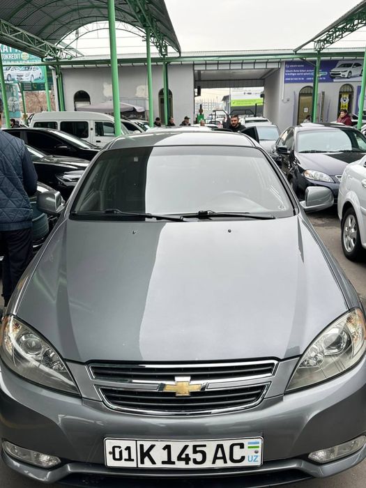 Жетра сотилади.  Автомат каробка. Холати идеал.